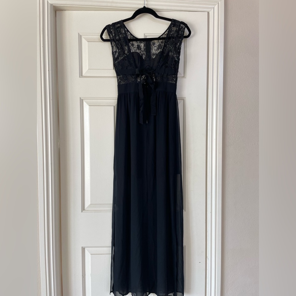 BCBG black sleeveless maxi dress (size 0)